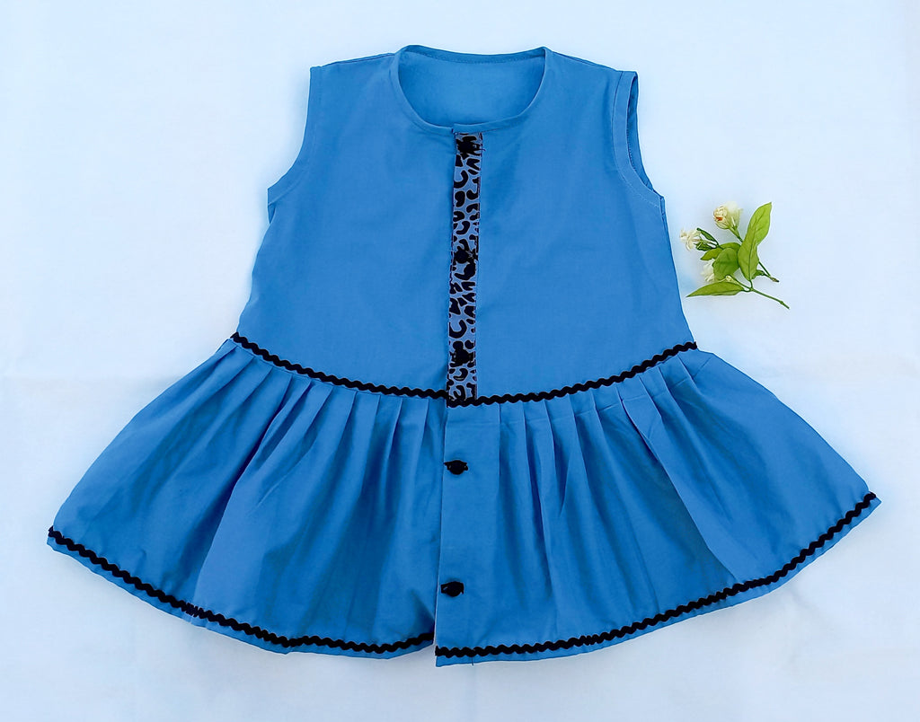 girl top and shorts for summer
