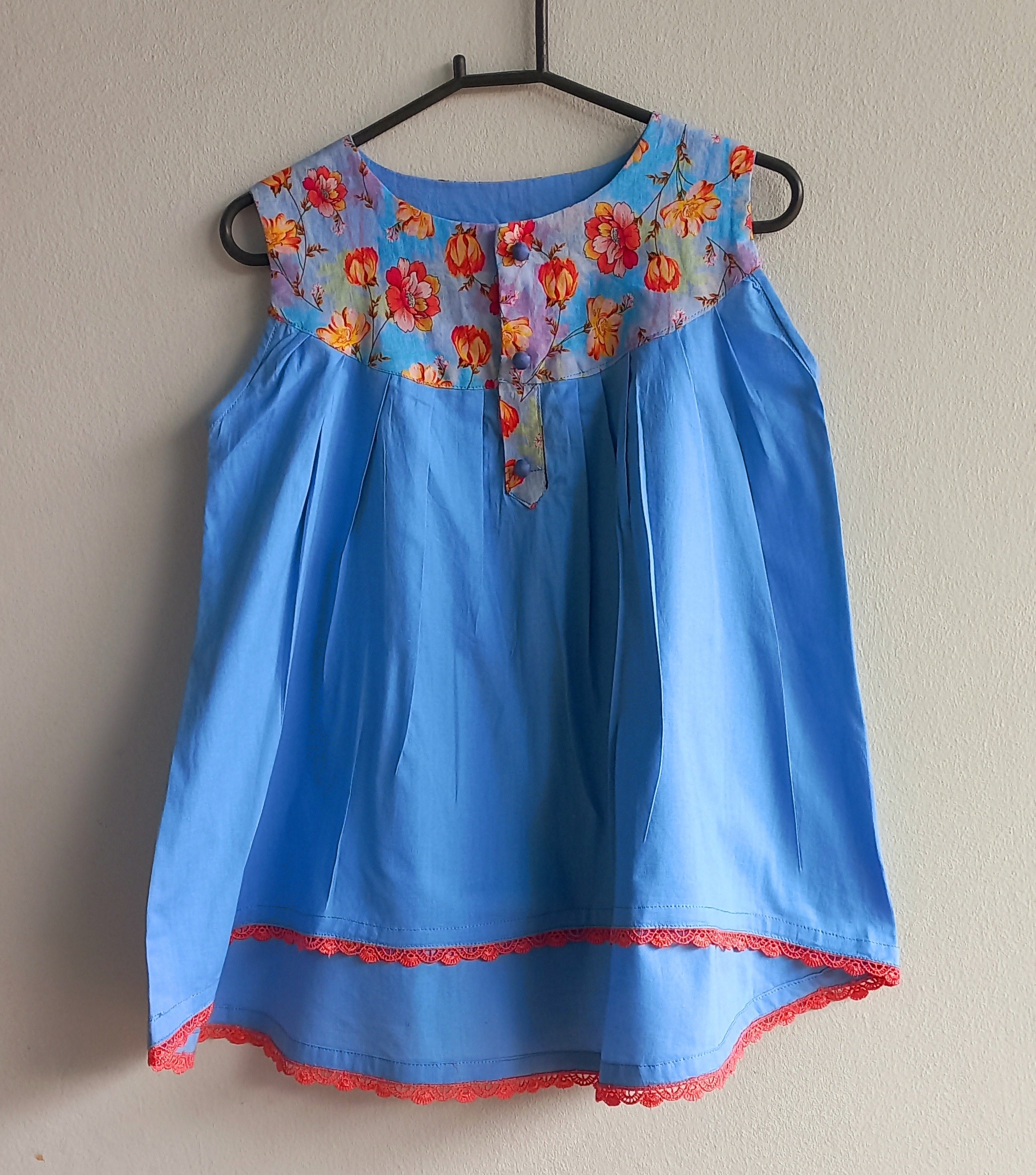 Girls top for summer