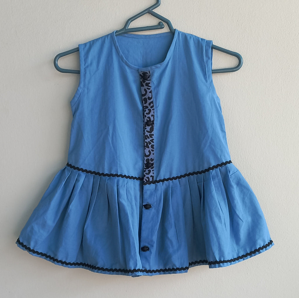 girl top and shorts for summer
